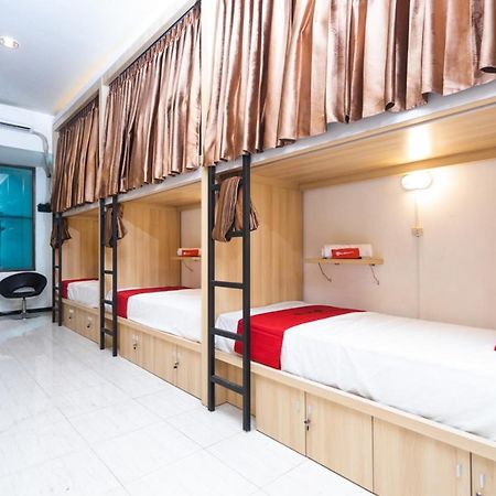 RedDoorz Hostel @ Malang City Center 2 Exterior foto