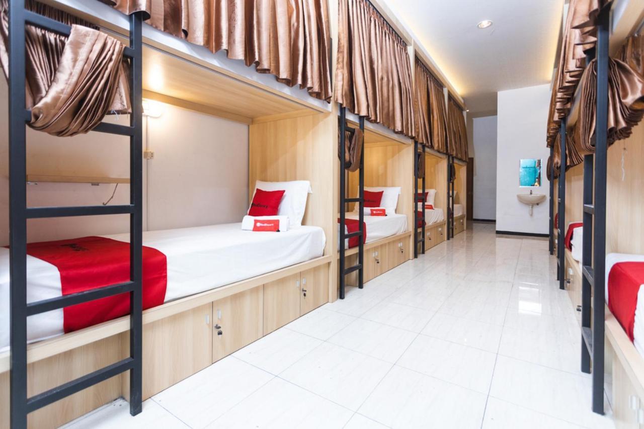 RedDoorz Hostel @ Malang City Center 2 Exterior foto